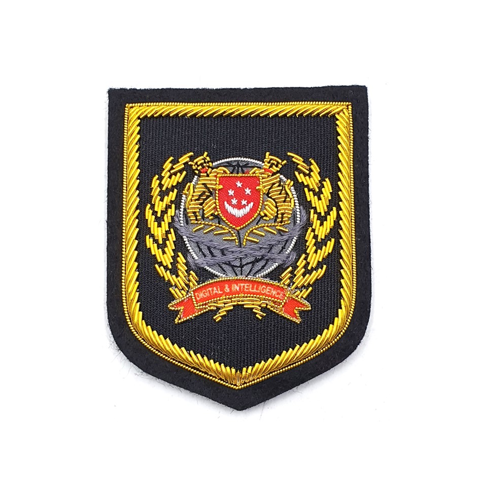 BADGE SHIELD SMALL - DIS D&G1463-DIS