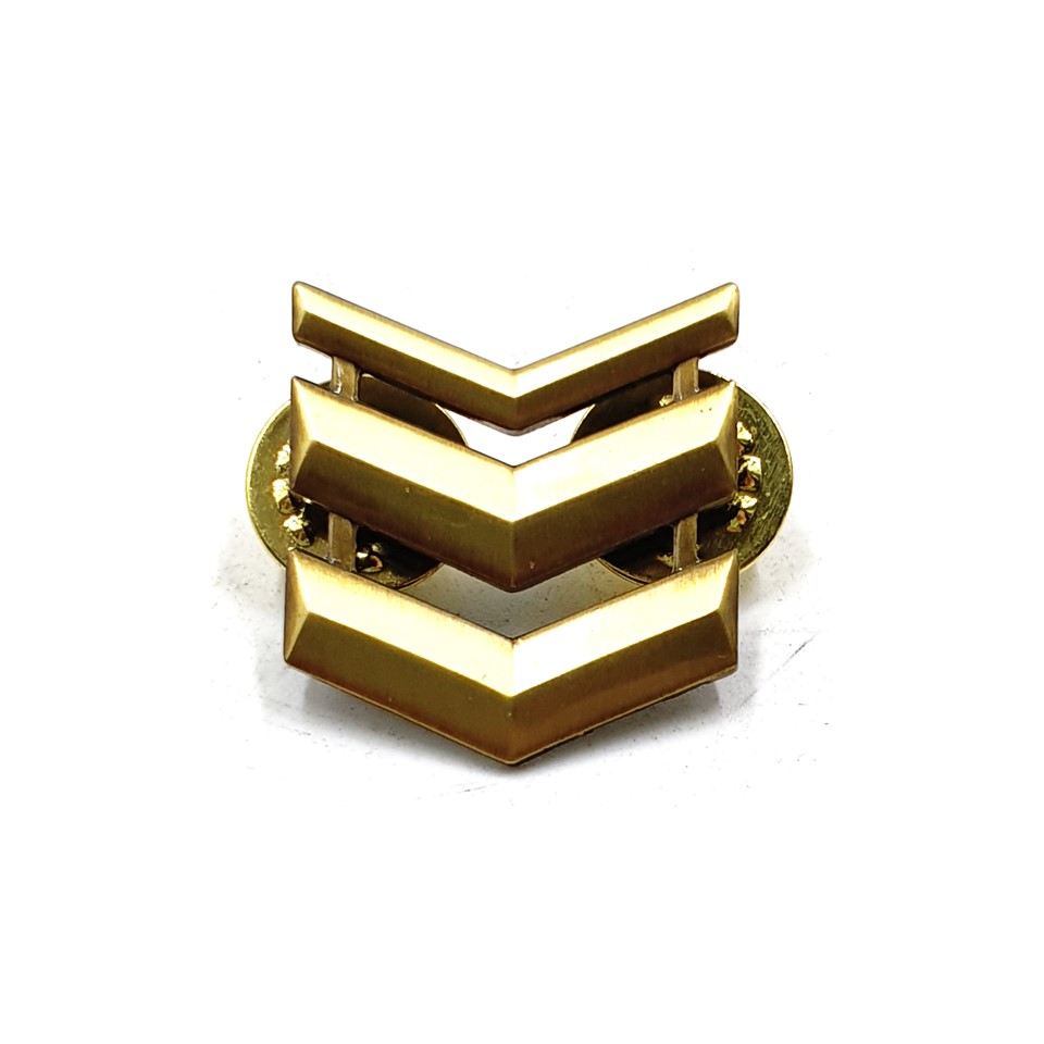 Miniature 3rd Sergeant Gold Pin Souvenir
